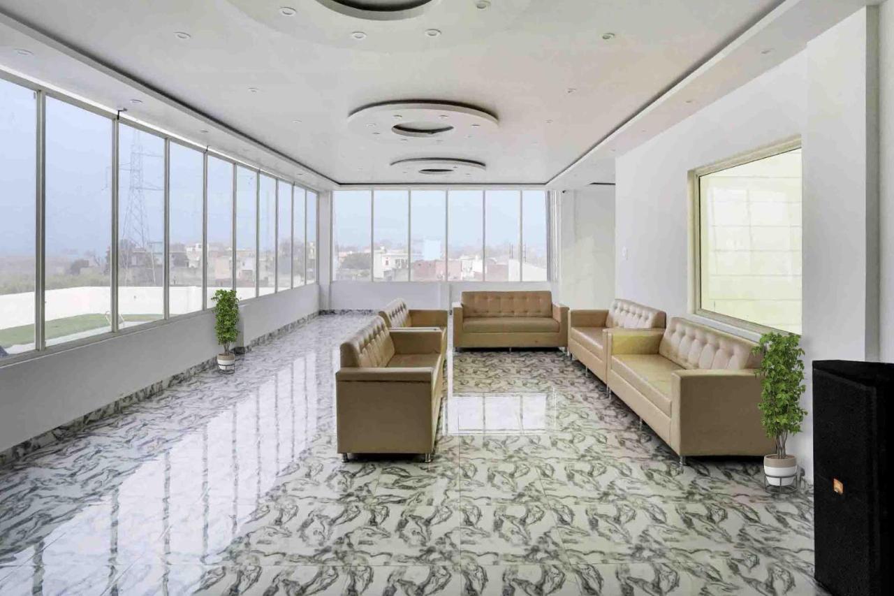 Hotel Collection O Love Garden Ghaziabad Exterior foto