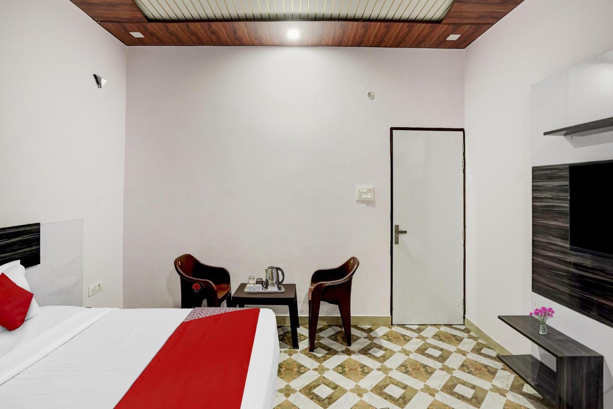 Hotel Collection O Love Garden Ghaziabad Exterior foto