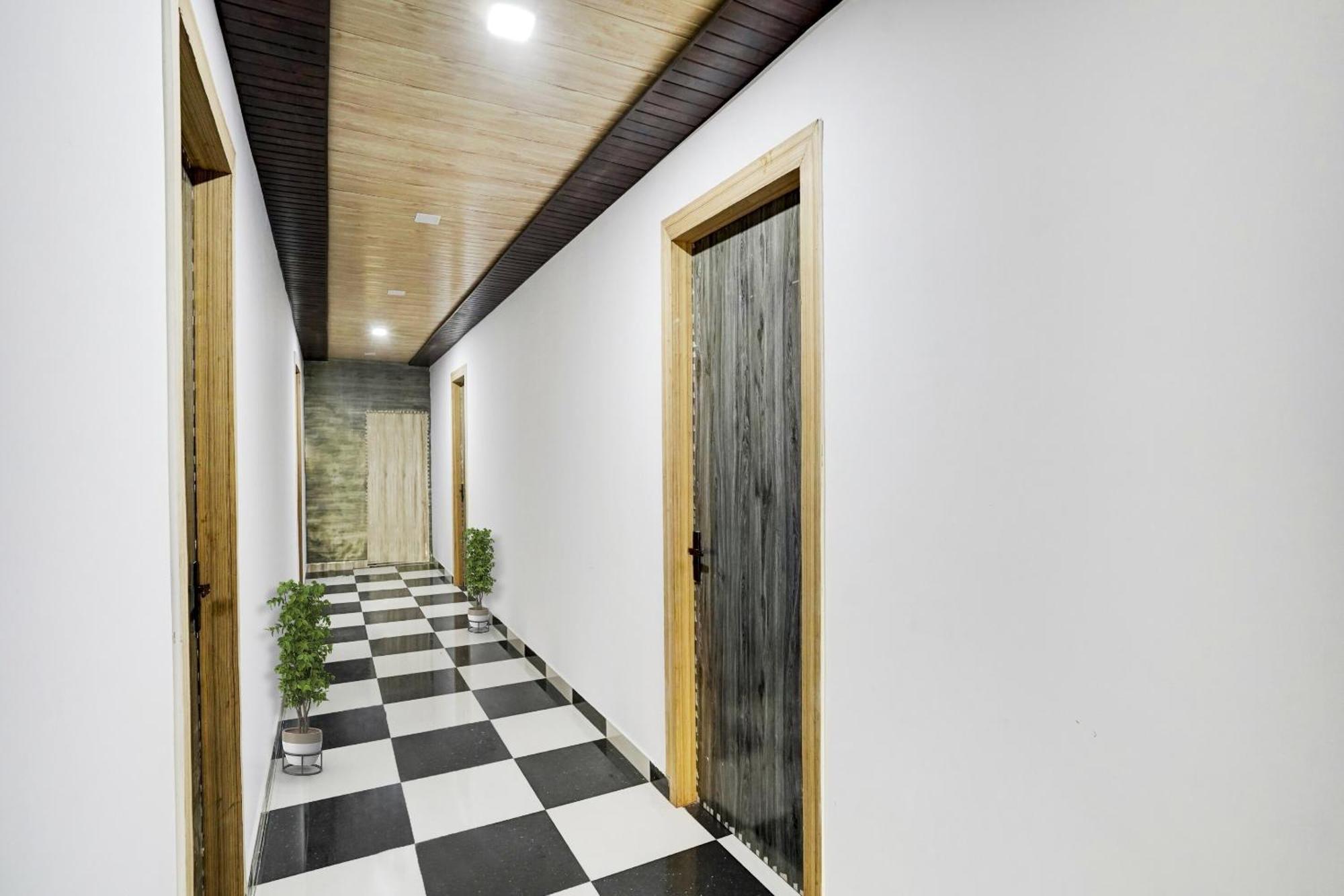 Hotel Collection O Love Garden Ghaziabad Exterior foto