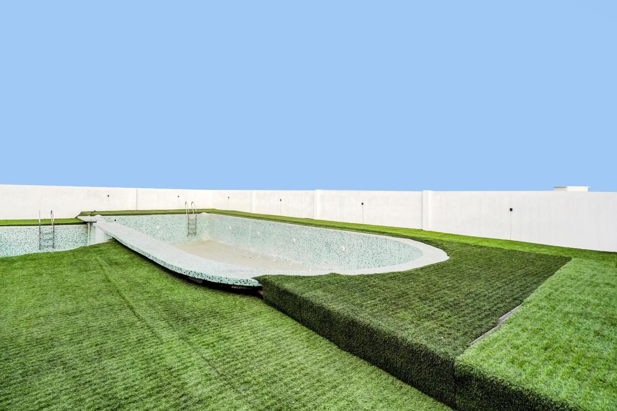 Hotel Collection O Love Garden Ghaziabad Exterior foto